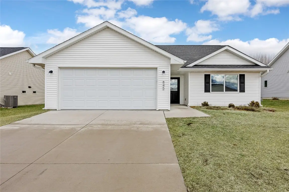 845 Nye Way, Coralville, IA 52241 - #1