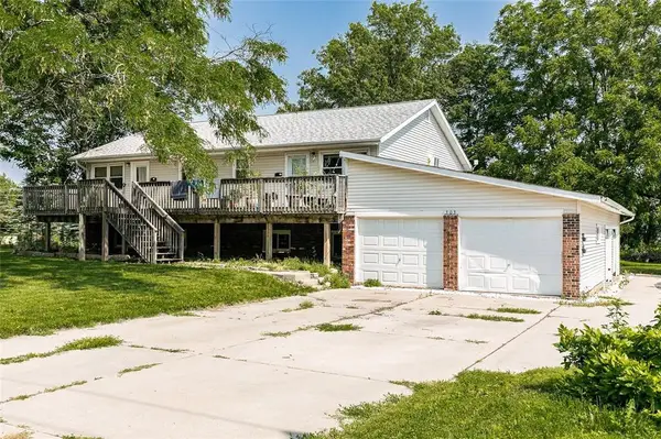 503 8th Street Nw, Mt Vernon, IA 52314