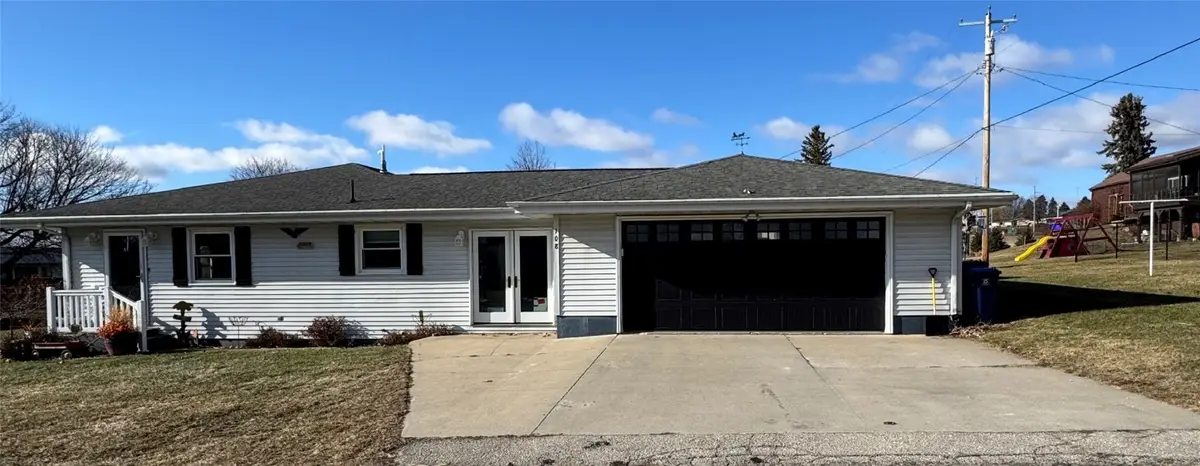 108 S Maple, Wyoming, IA 52362 - #1