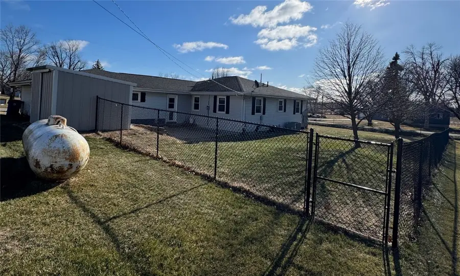 108 S Maple, Wyoming, IA 52362 - #2
