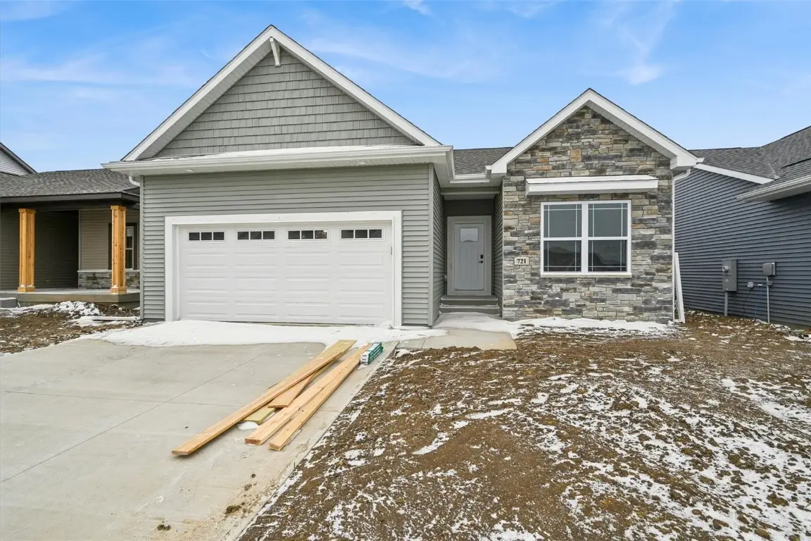 1209 Tallgrass Trail, Solon, IA 52333 - Image #1