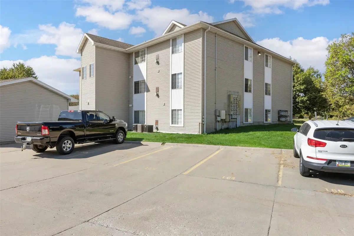 142 Elm Ridge Drive, North Liberty, IA 52317 - #1