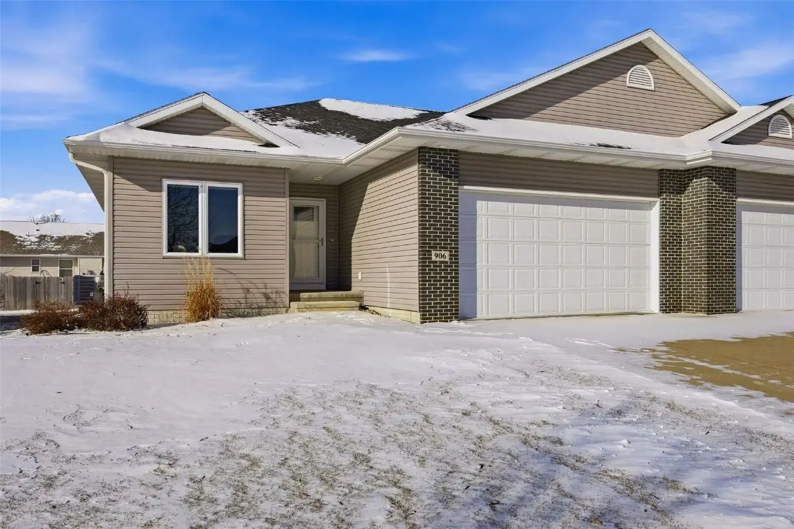 906 Dorchester Place Ne, Cedar Rapids, IA 52402 - #1