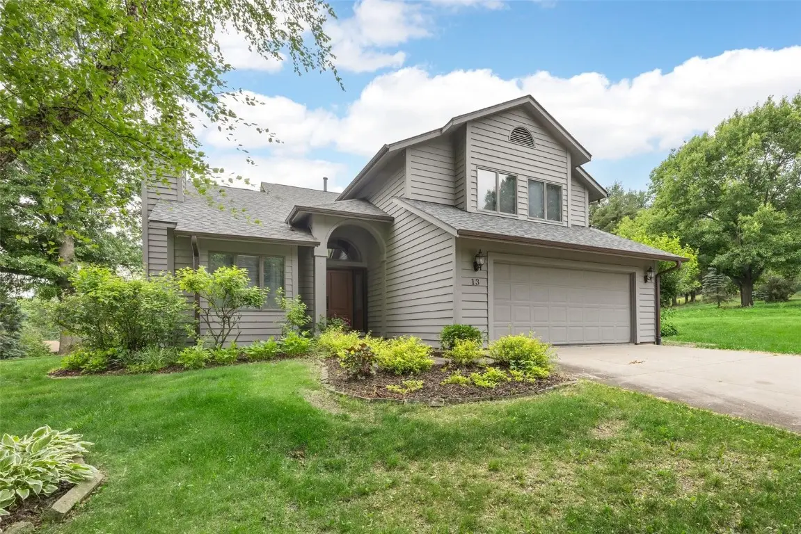 13 South View Drive Ne, Iowa City, IA 52240 - #1