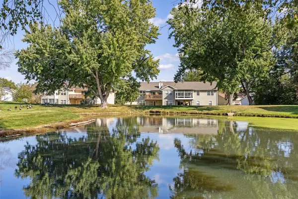 4019 Lexington Drive Ne #D, Cedar Rapids, IA 52402