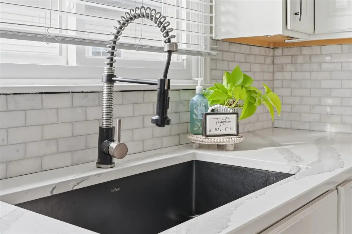 2009 Blake Boulevard Se, Cedar Rapids, IA 52403 - #1