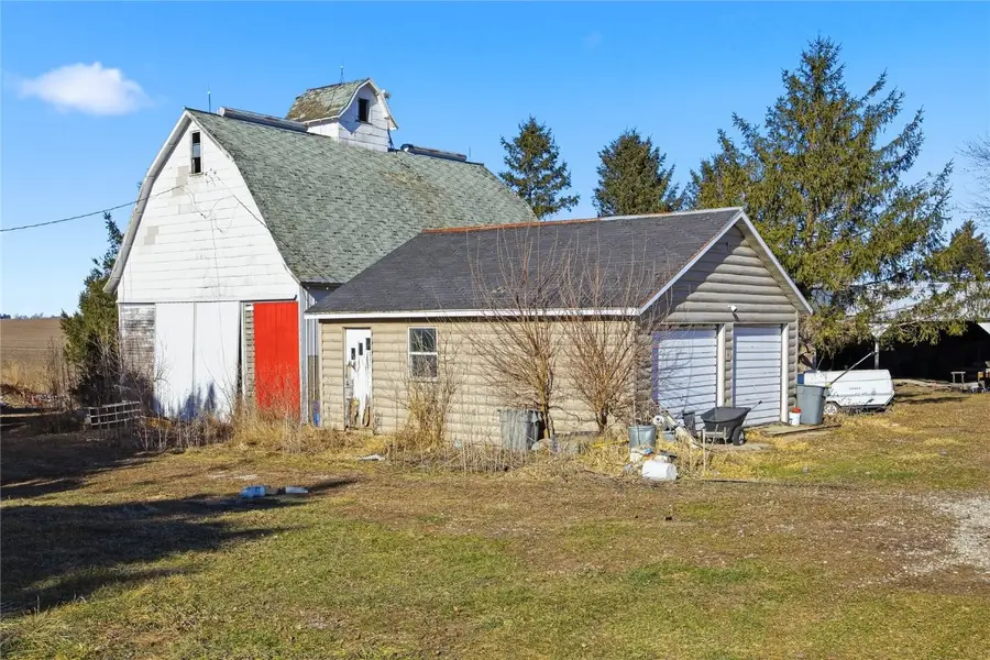 2292 Highway V18, Clutier, IA 52217 - #2