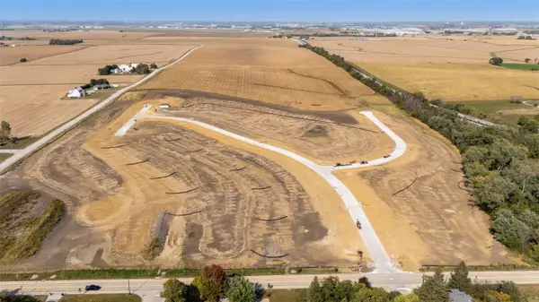 201 Howard Avenue Nw, Swisher, IA 52338