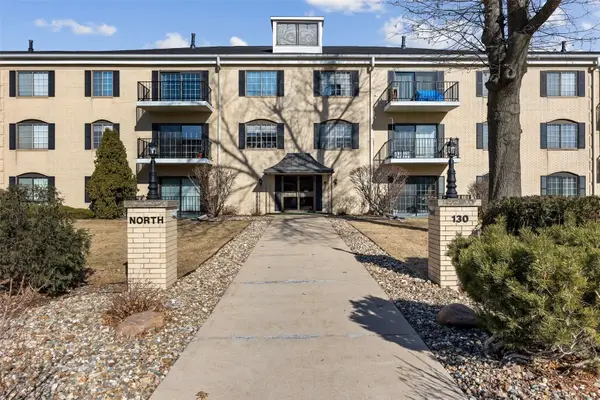 130 Thompson Drive Se #214, Cedar Rapids, IA 52402