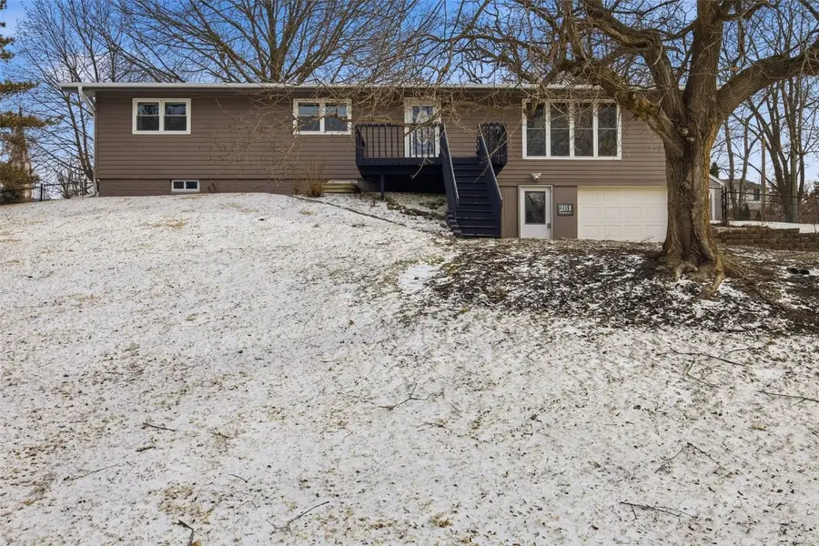 281 Washington St, Riverside, IA 52327 - #2