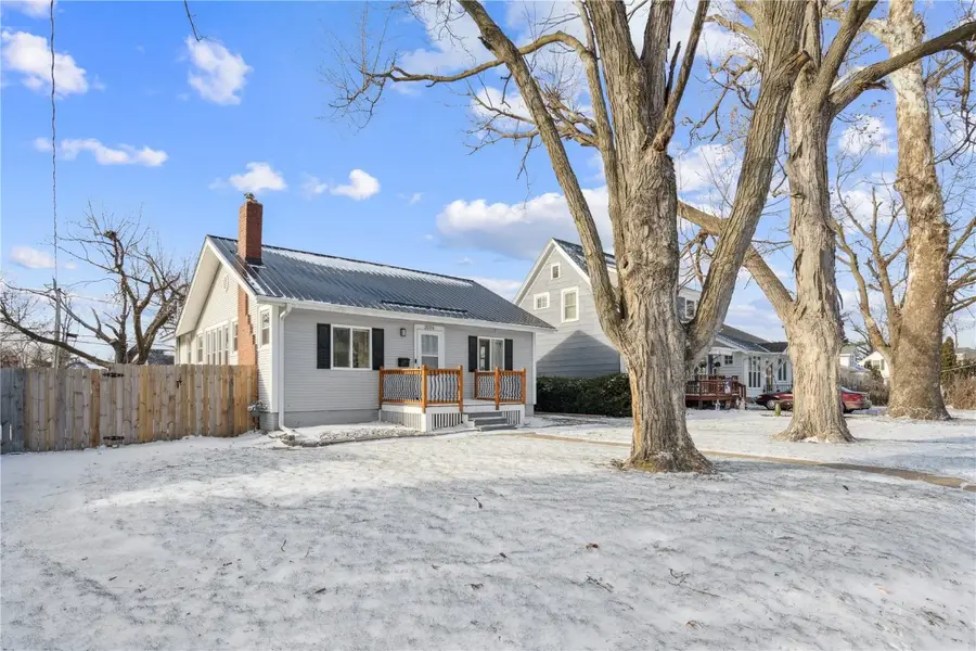 2036 Linn Boulevard, Cedar Rapids, IA 52403 - #2