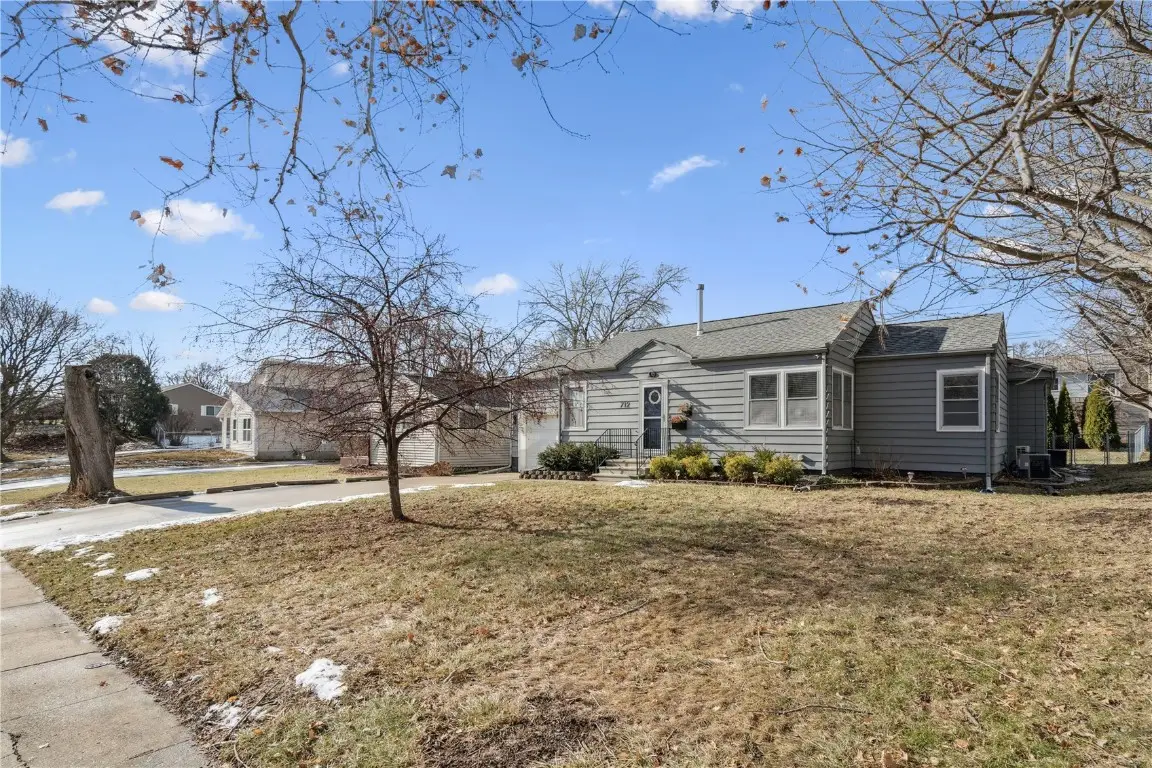 712 9th Avenue, Coralville, IA 52241 - Image #1