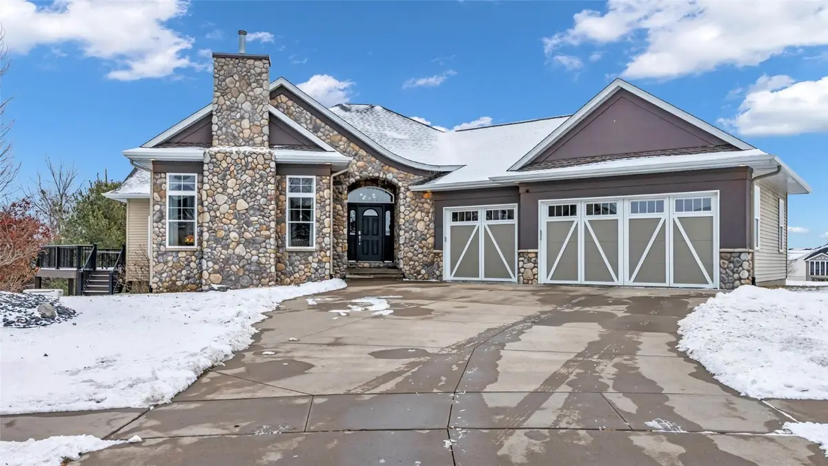 3075 Covey Run Court, Marion, IA 52302 - Image #1