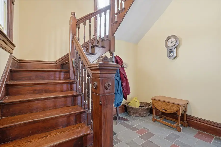 201 7th Avenue Nw, Mount Vernon, IA 52314 - Image #2