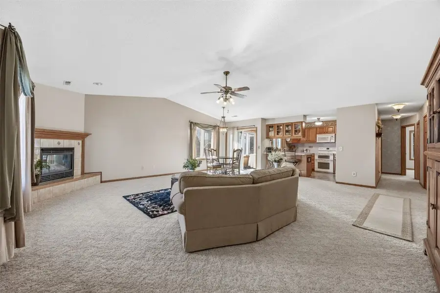 205 Westwood Road, Williamsburg, IA 52361 - #2