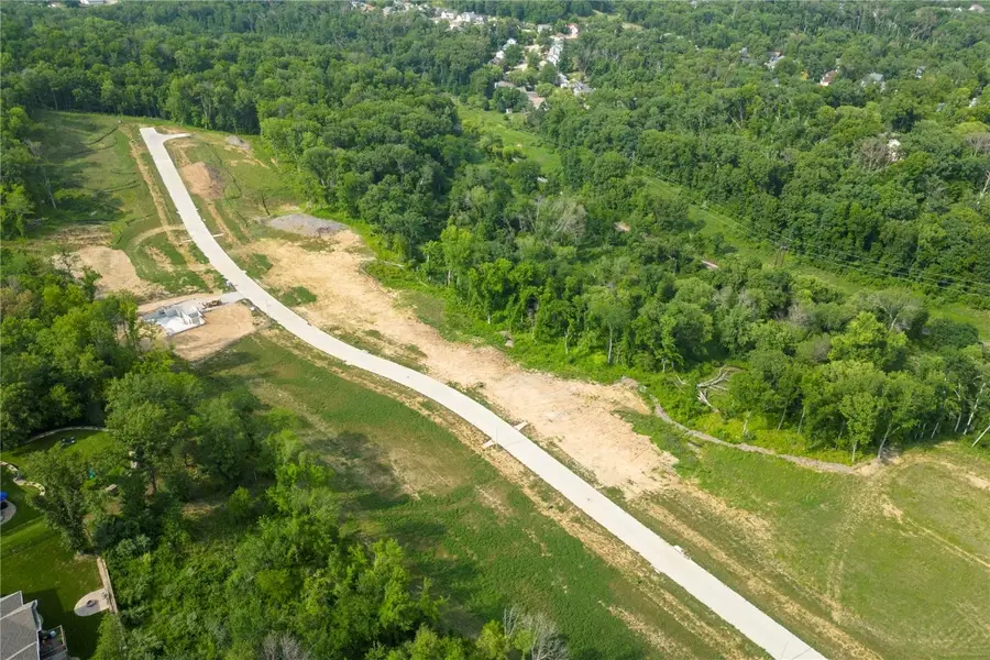 5808 Seminole Valley Trail Ne, Cedar Rapids, IA 52411 - Image #2