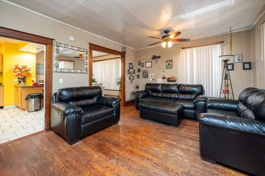 1704 Park Avenue Se, Cedar Rapids, IA 52403 - Image #2