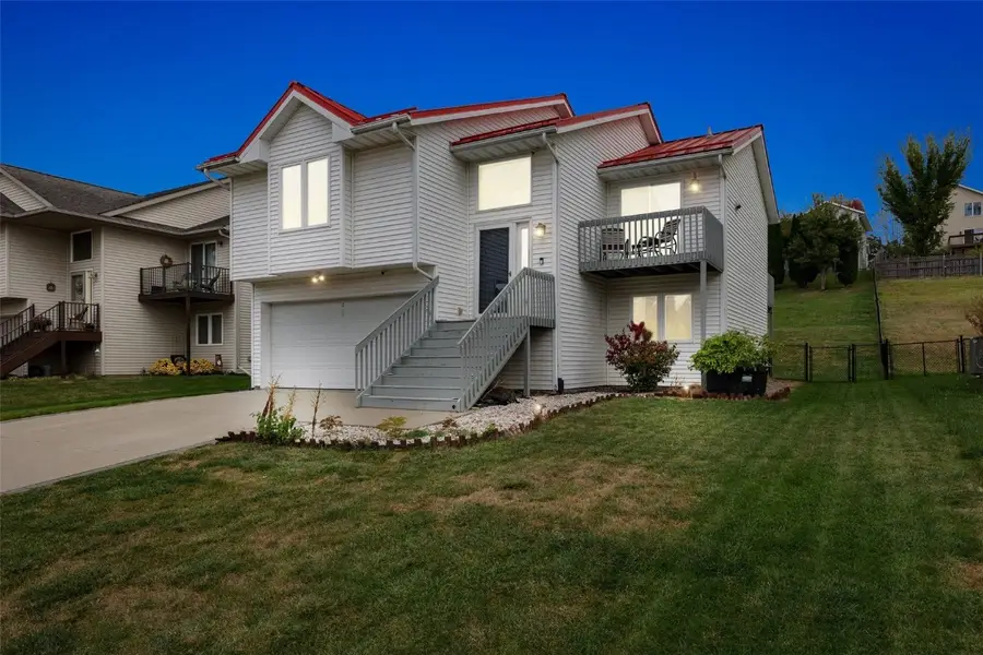 1731 Parkway Drive, Coralville, IA 52241 - Image #2