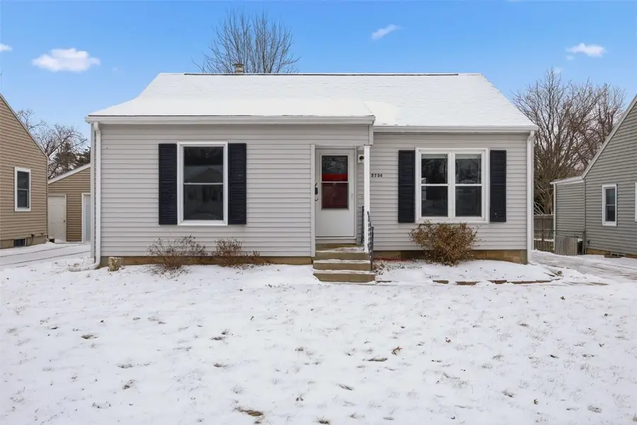 2734 Dalewood Avenue Se, Cedar Rapids, IA 52403 - Image #2