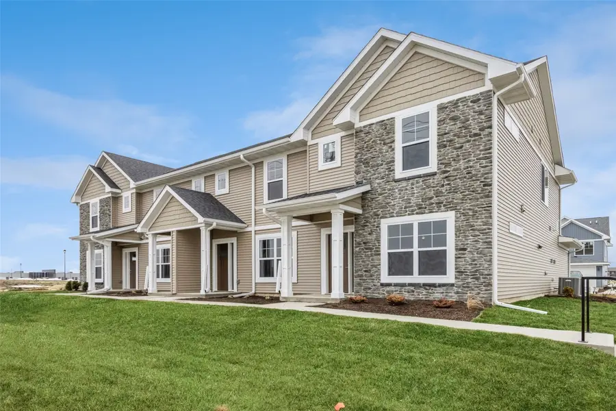 7025 Harlan Eddy Drive Sw, Cedar Rapids, IA 52404 - Image #3