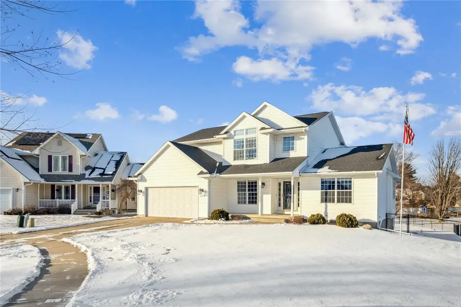 470 W 34th Court, Marion, IA 52302 - Image #2