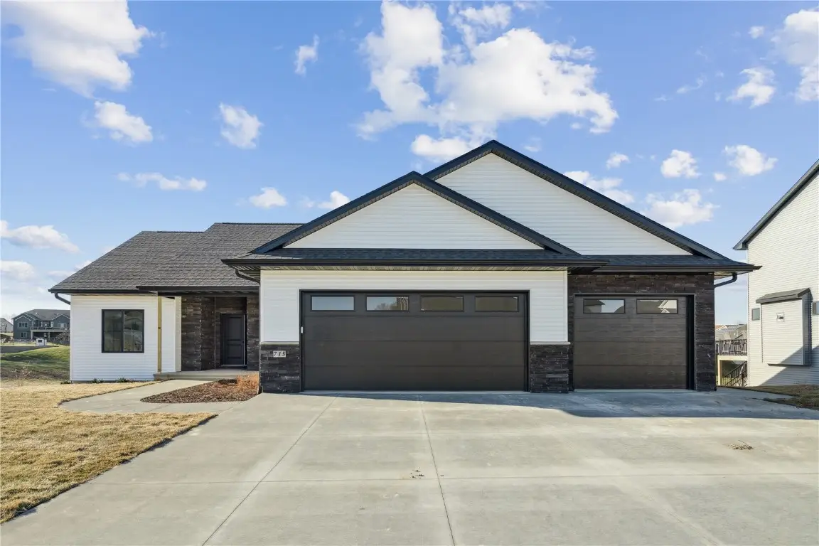 715 Cedar Bend Drive, Solon, IA 52333 - Image #1