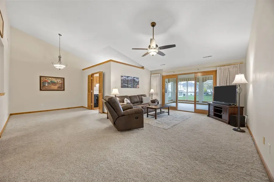 4761 Westchester Drive Ne #C, Cedar Rapids, IA 52402 - Image #3
