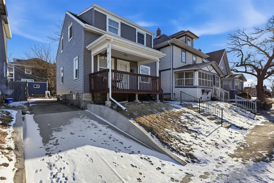 424 18th Street Ne, Cedar Rapids, IA 52402 - Image #2