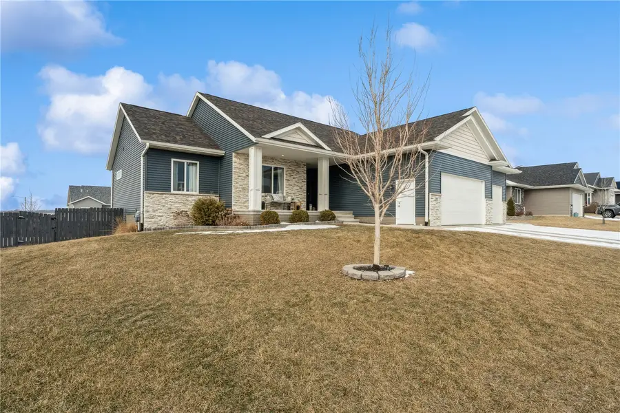 1389 Cardinal Drive, Fairfax, IA 52228 - #2