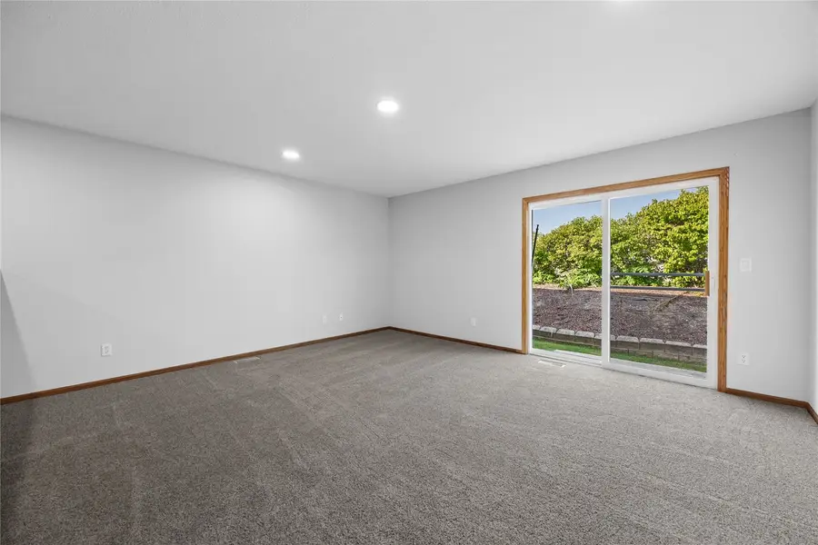 1472 Tower Lane #5, Cedar Rapids, IA 52402 - Image #3