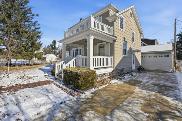 330 Crescent St Se, Cedar Rapids, IA 52403