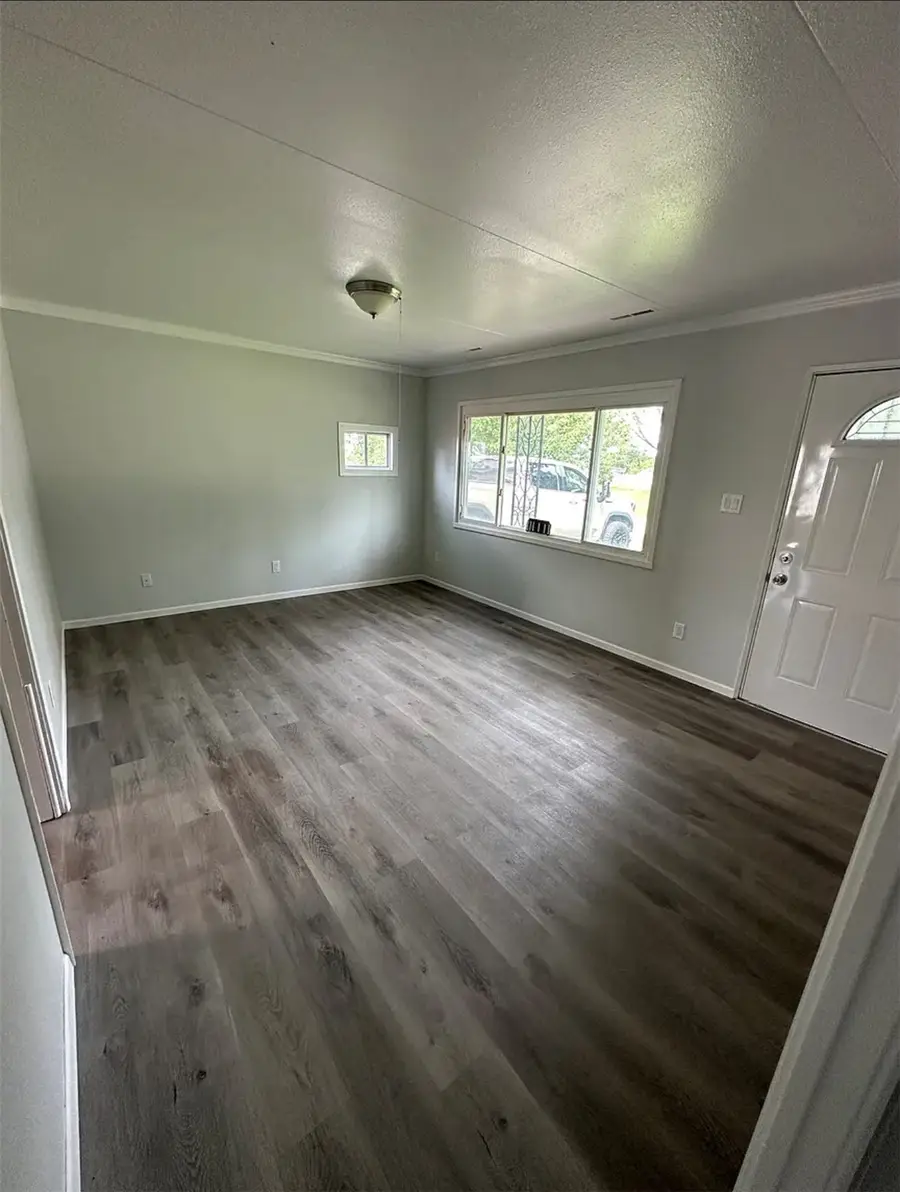 2430 Linwood Street Sw, Cedar Rapids, IA 52404 - Image #3