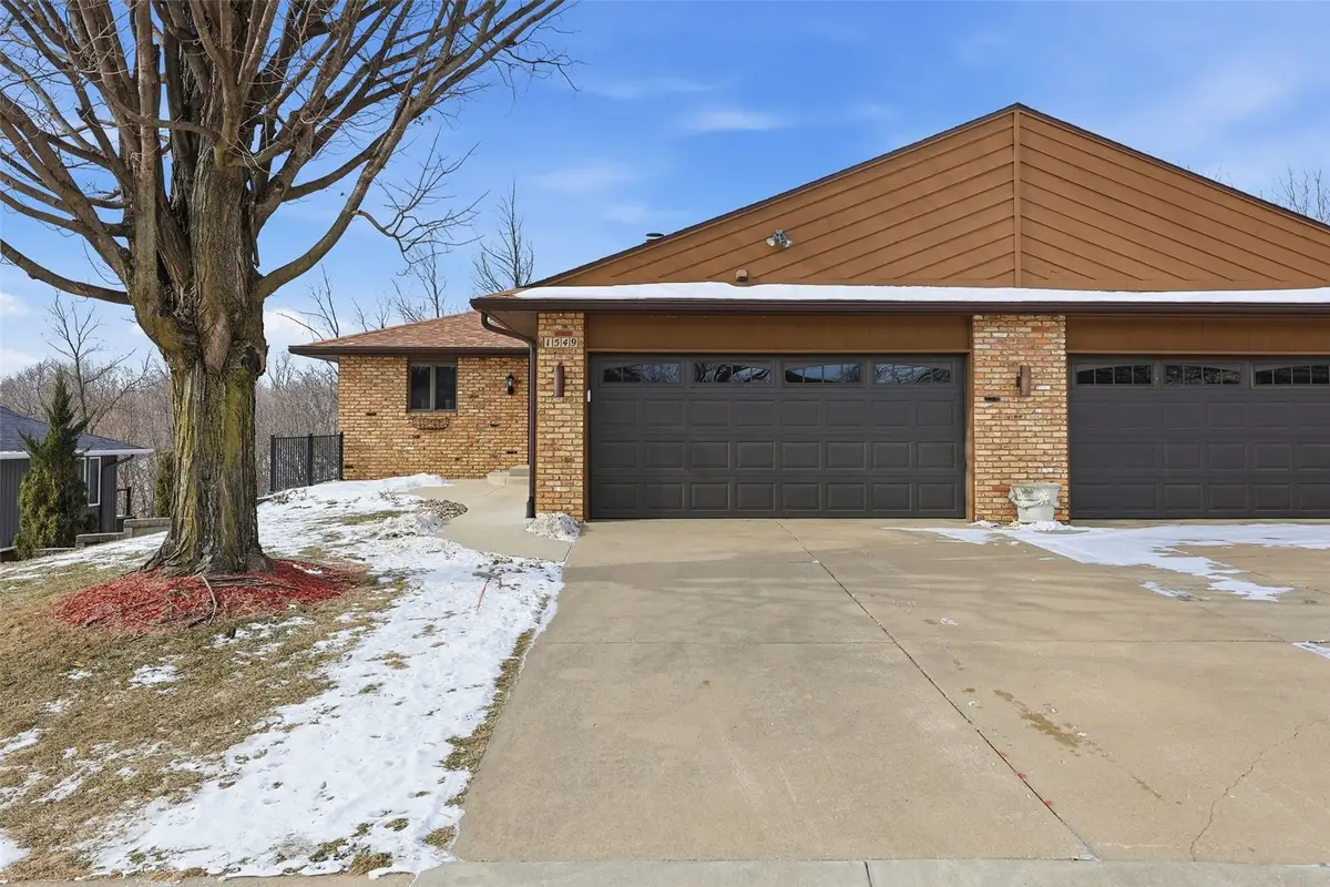 1549 Matterhorn Drive Ne, Cedar Rapids, IA 52402 - Image #1