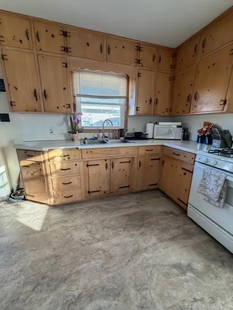 3302 12th Avenue Sw, Cedar Rapids, IA 52404 - Image #3