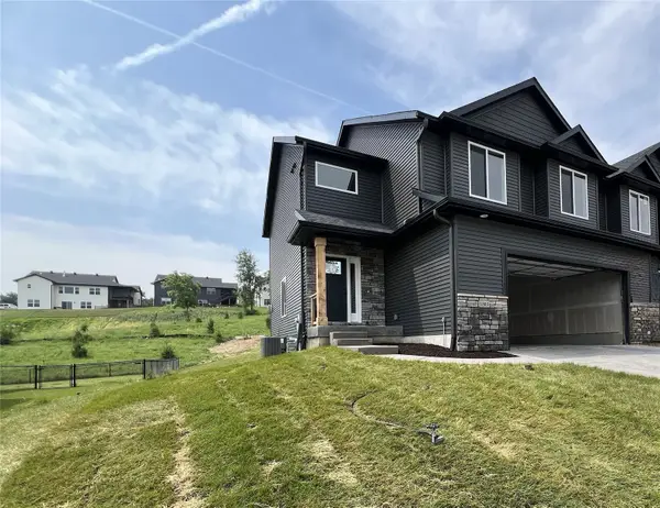 1403 Legend Drive, Tiffin, IA 52340