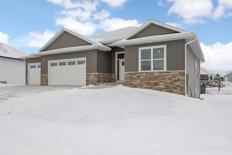 624 Rock Ridge Road, Tiffin, IA 52340 - Image #2