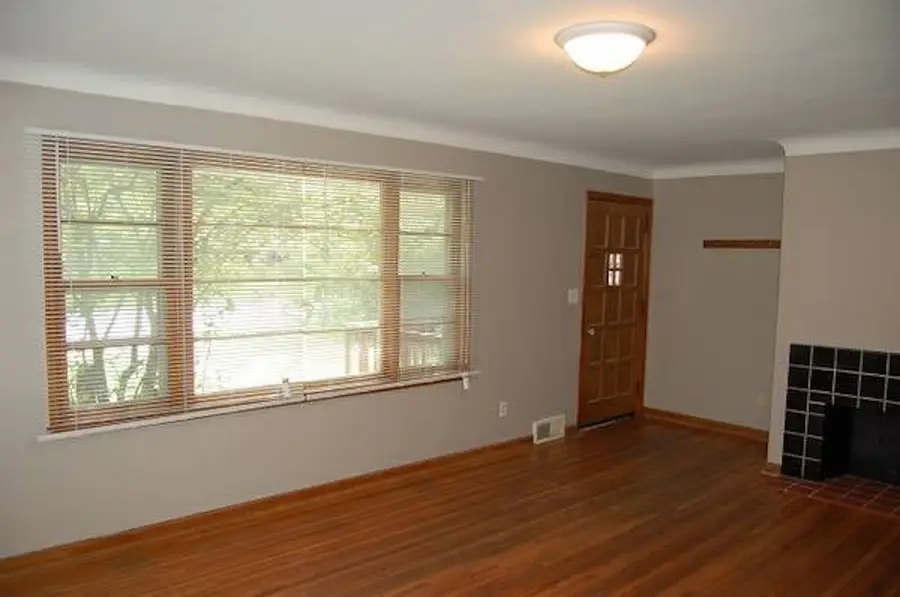 121 S Governor Street, Iowa City, IA 52240 - Image #2