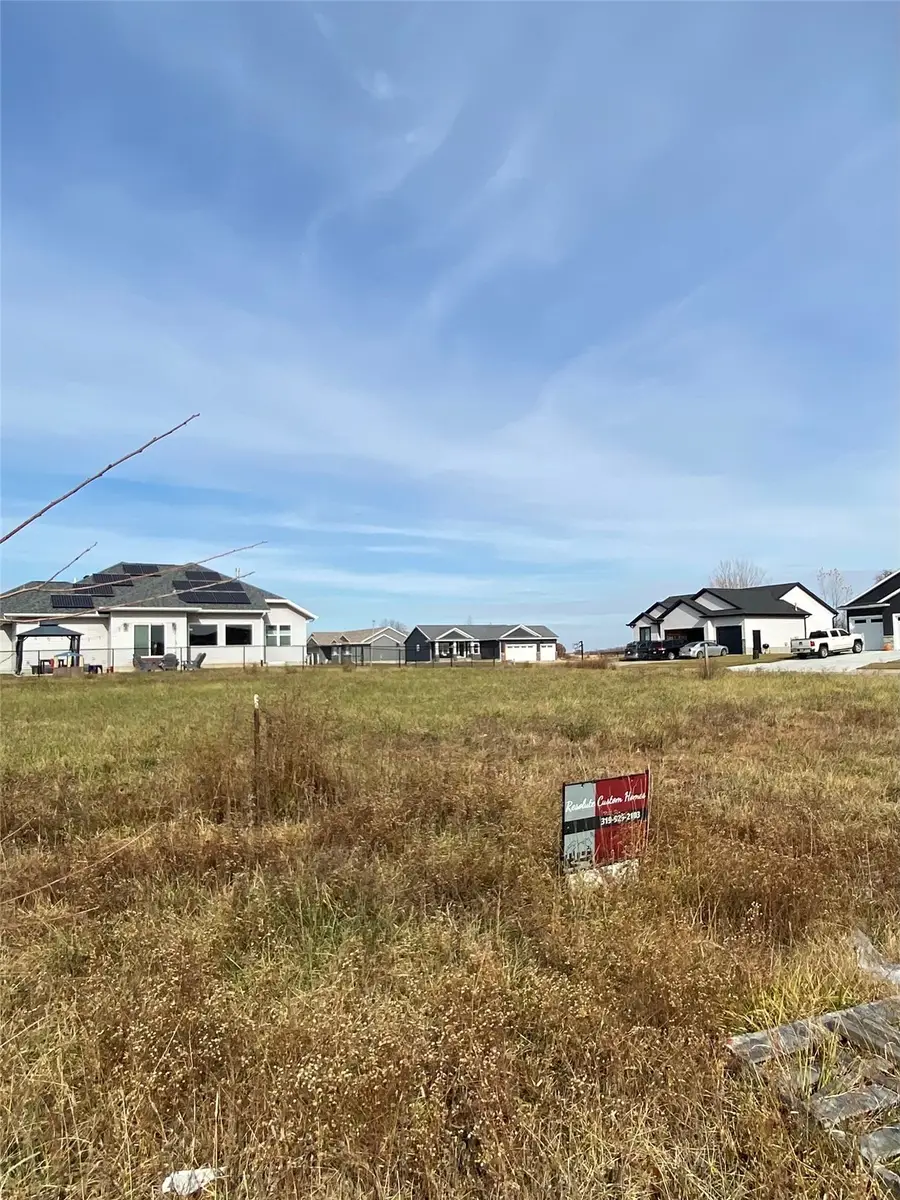 360 Linden St., Alburnett, IA 52202 - #3