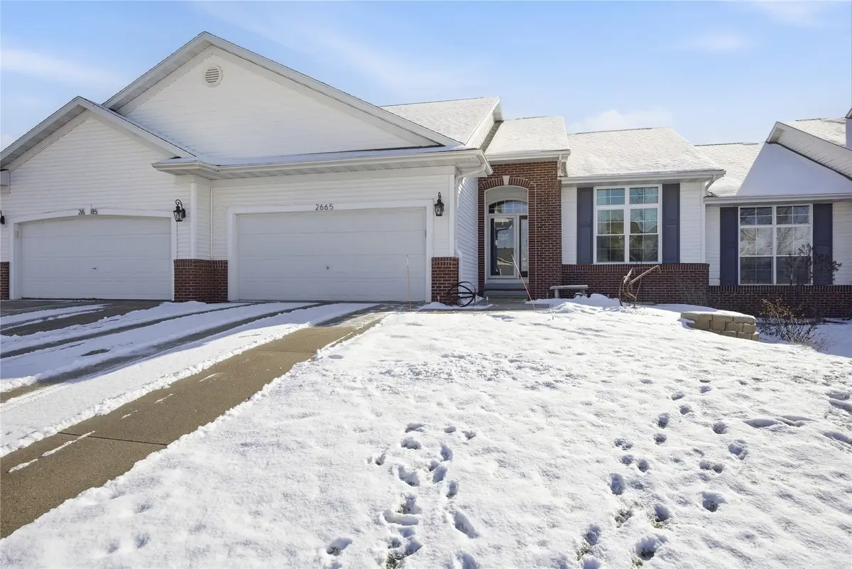 2665 Hunters Ridge Rd, Marion, IA 52302 - #1