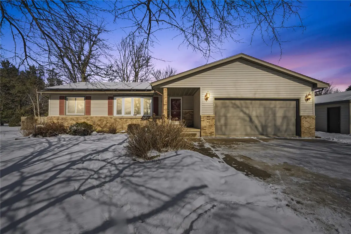 3979 Gie Drive, Center Point, IA 52213 - #1