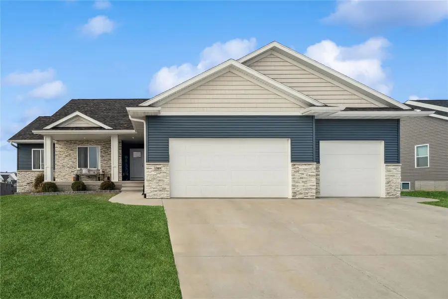 1389 Cardinal Drive, Fairfax, IA 52228 - #2