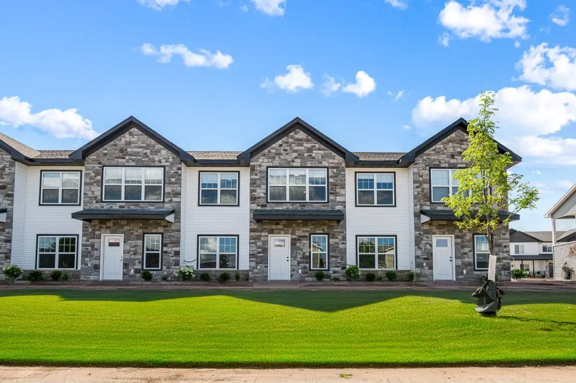 2305 Water Tower Pl, North Liberty, IA 52317 - #1