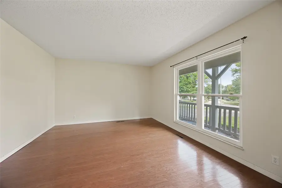 1340 38th St Place, Marion, IA 52302 - #2