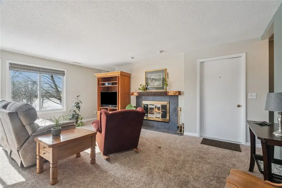 1718 Applewood Place Ne, Cedar Rapids, IA 52402 - Image #3