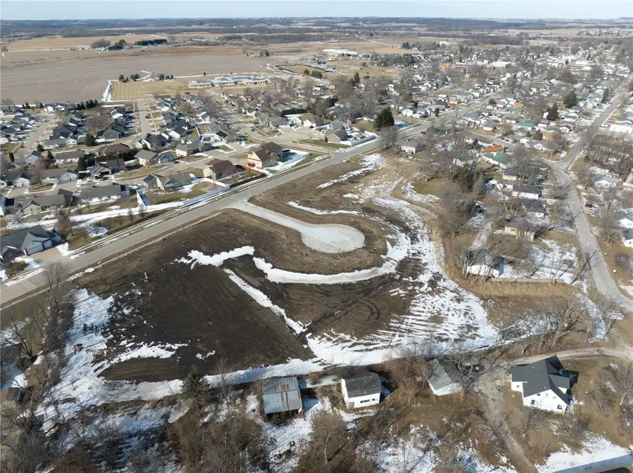 212 Main Street S, Center Point, IA 52213 - Image #3