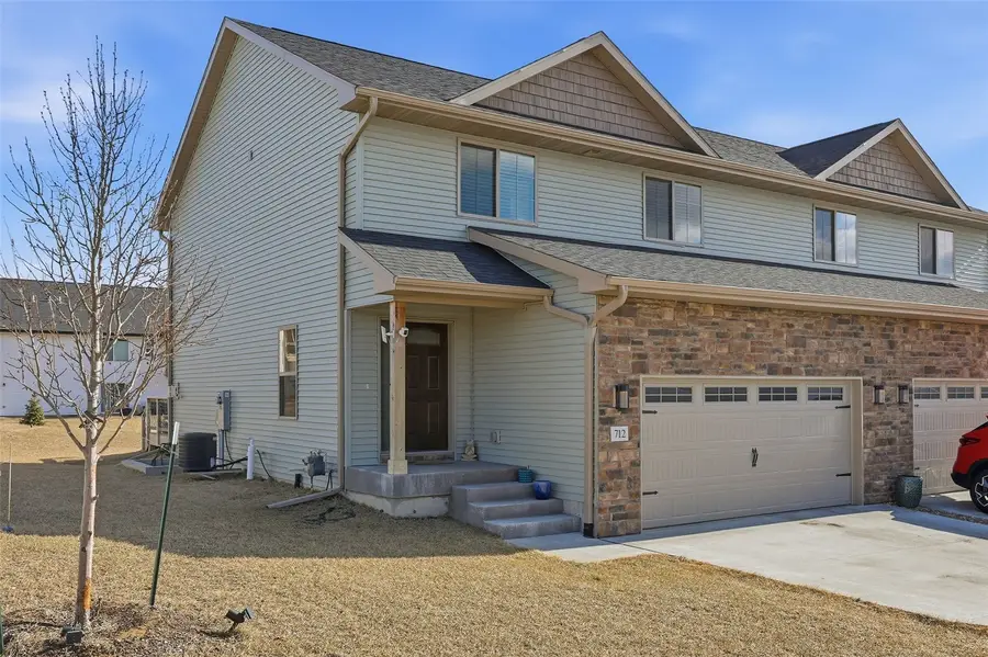 712 Hillside Drive, Tiffin, IA 52340 - #2