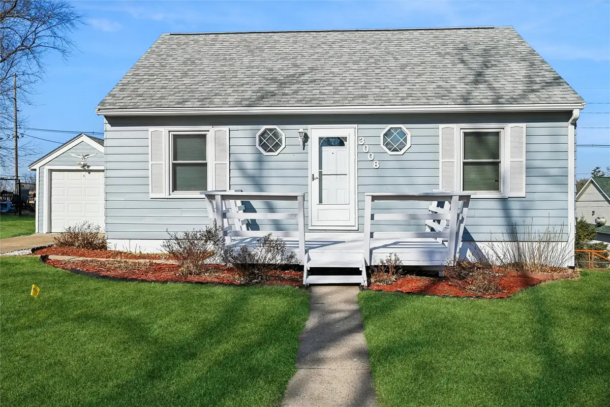 3008 Henderson Avenue Se, Cedar Rapids, IA 52403 - #1