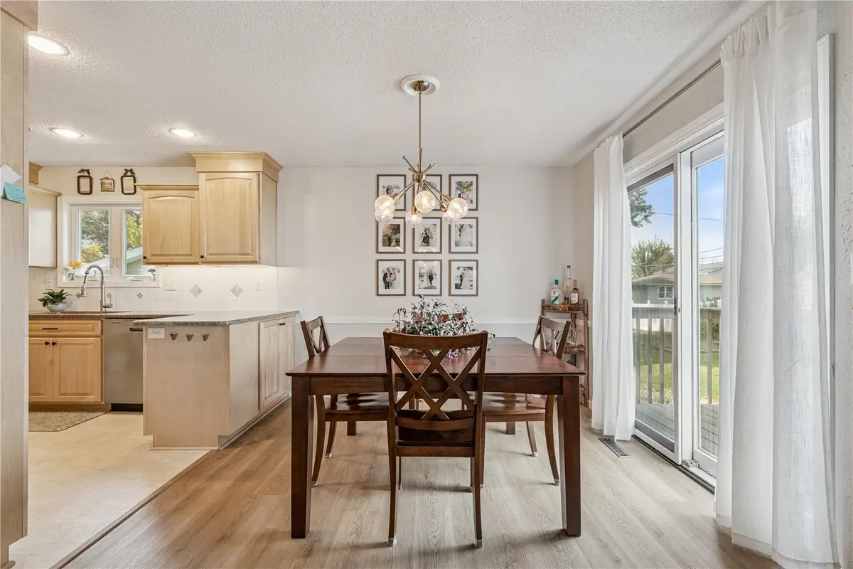 1590 17th Avenue, Marion, IA 52302 - #1