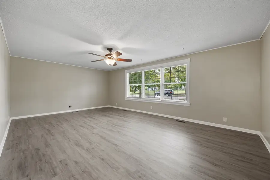 314 E Main Street, Lisbon, IA 52253 - #2