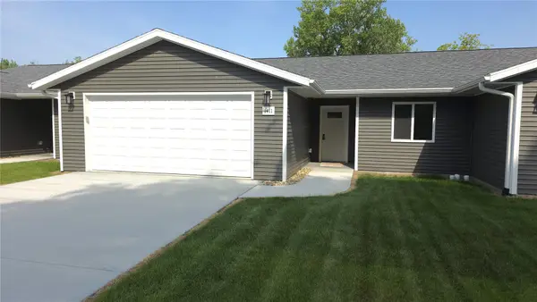 1411 13th Avenue, Belle Plaine, IA 52208